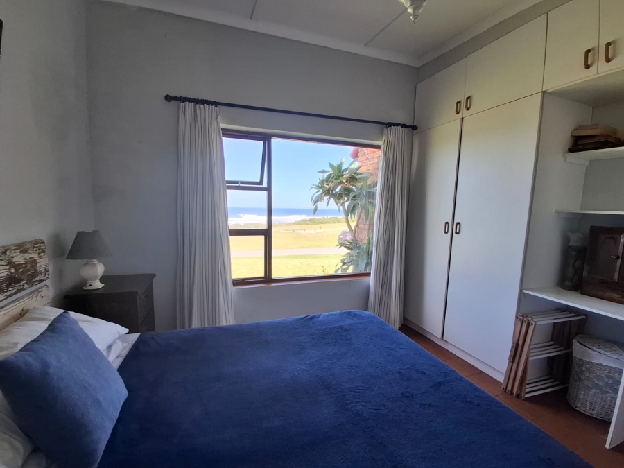 3 Bedroom Property for Sale in Winterstrand Eastern Cape